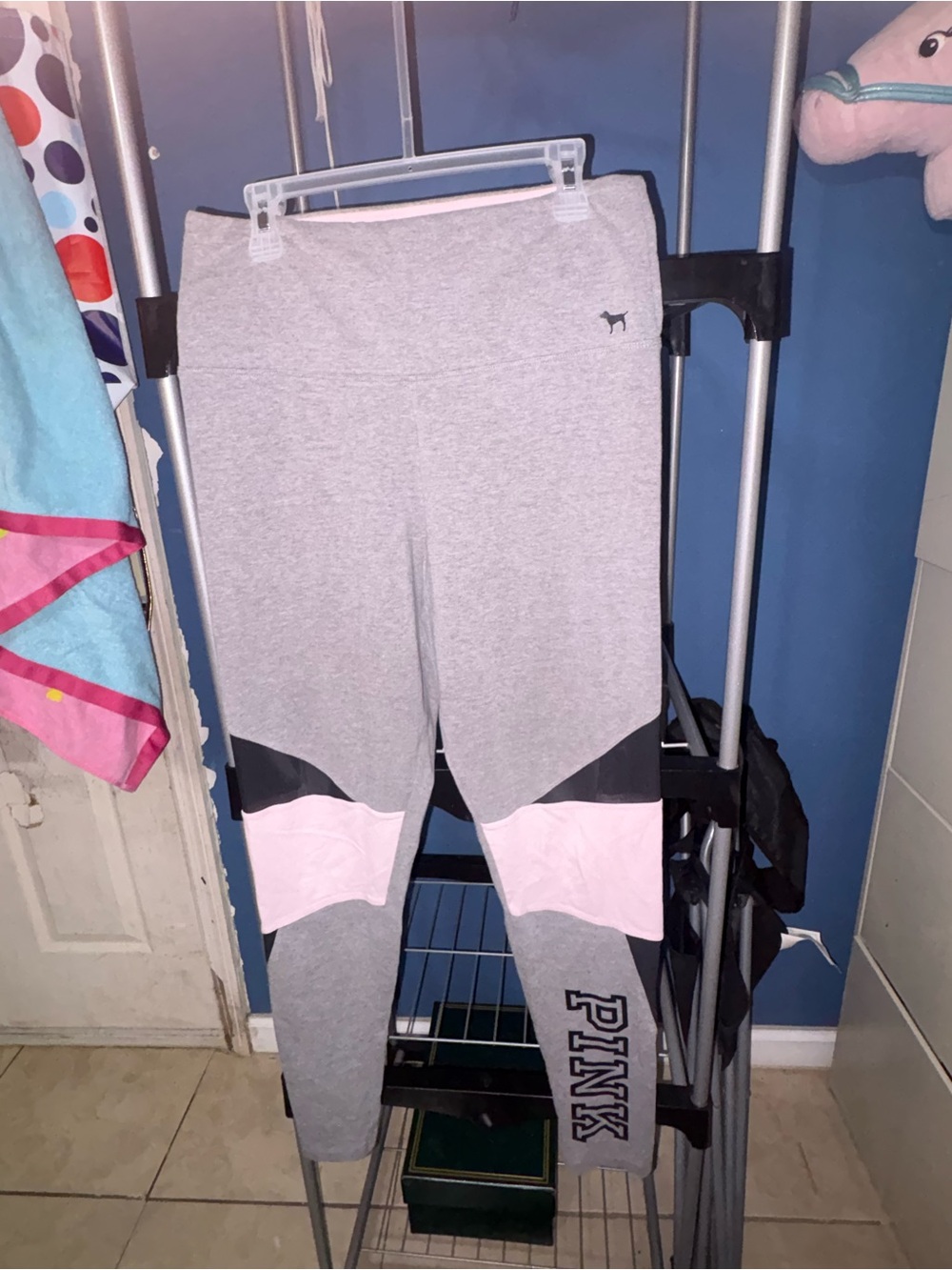 PINK Victoria's Secret Grey, Pink & Black Colorblock Girls' Leggings